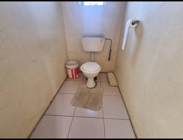 4 BEDROOM HOUSE FOR SALE IN PROTEA NORTH